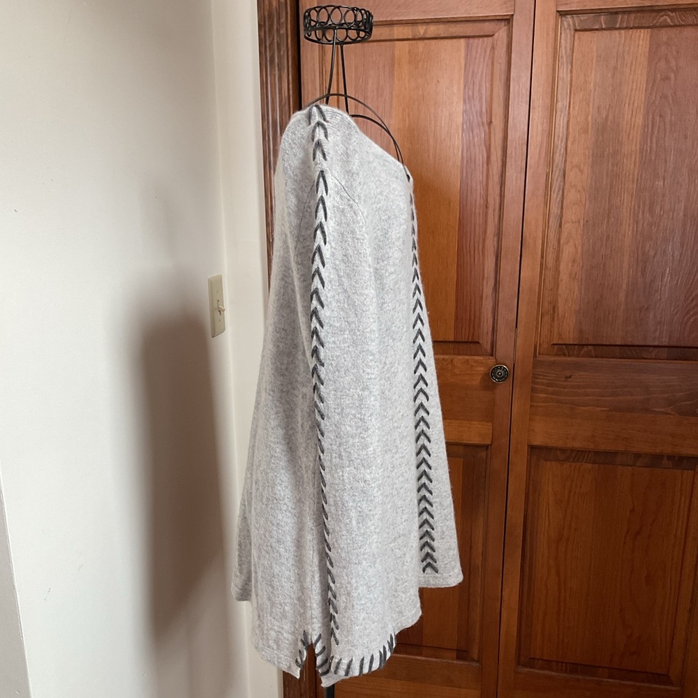 Claudia Nichole Cashmere tunic, Grey, XL - Picture 3 of 6
